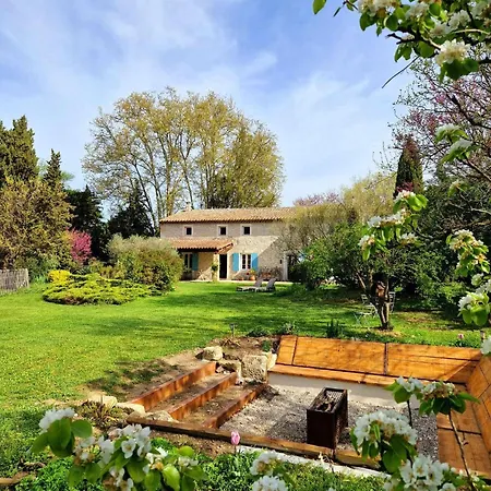 Mas Du Rollier D'hotes Bed & Breakfast